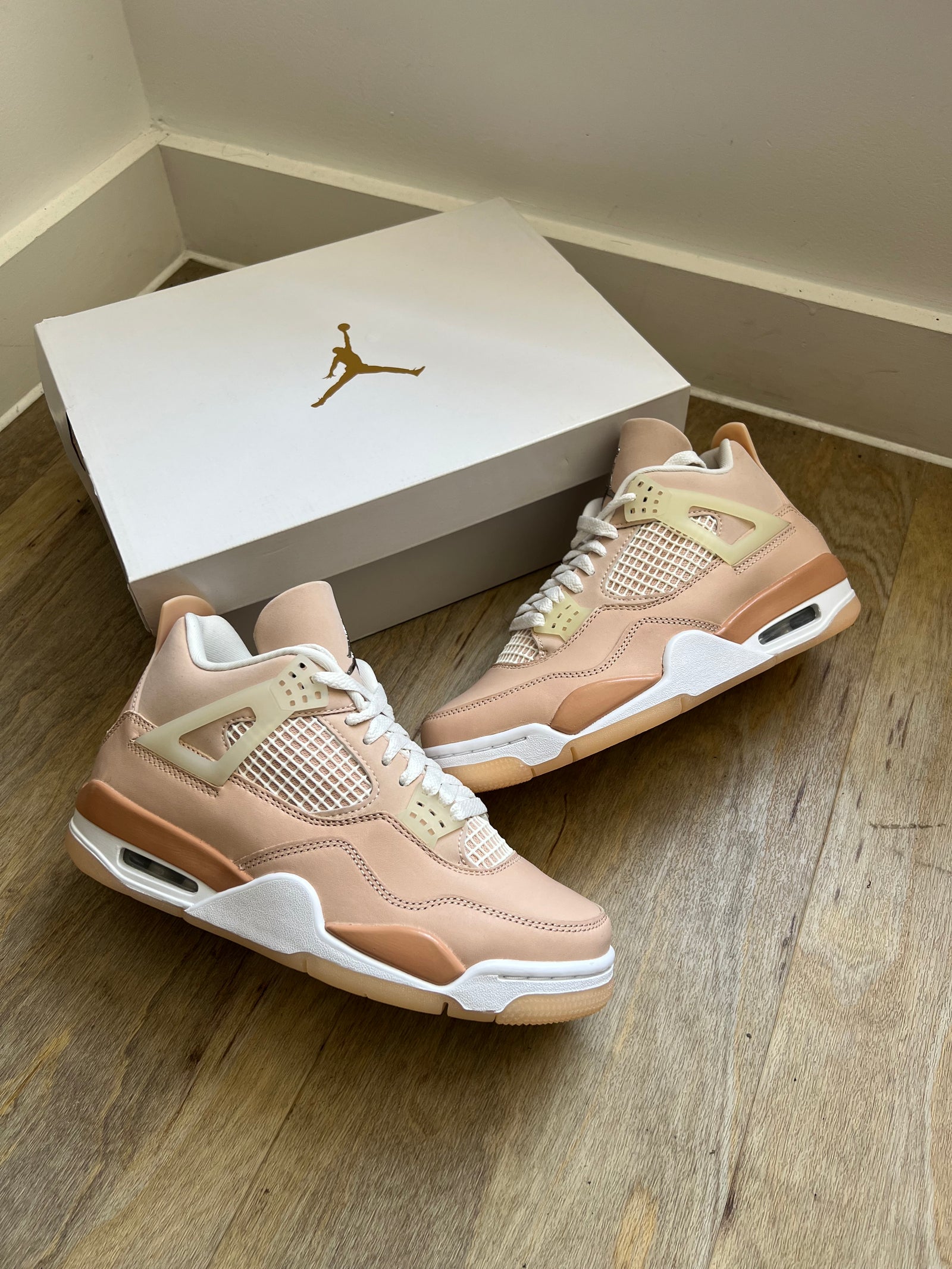 Air Jordan 4 Retro Shimmer Women’s