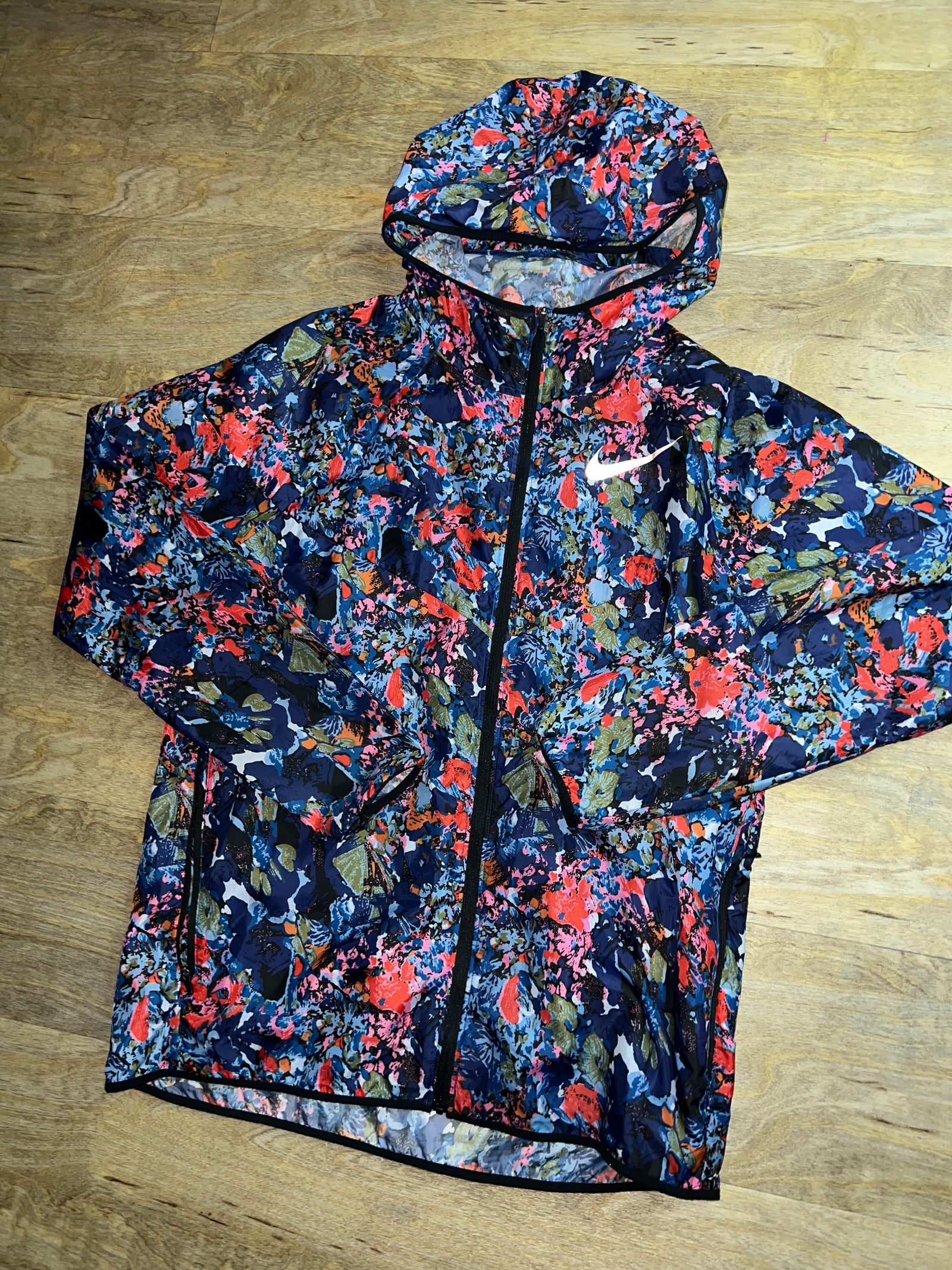 Nike Men’s Rare Floral Nike Windbreaker Jacket