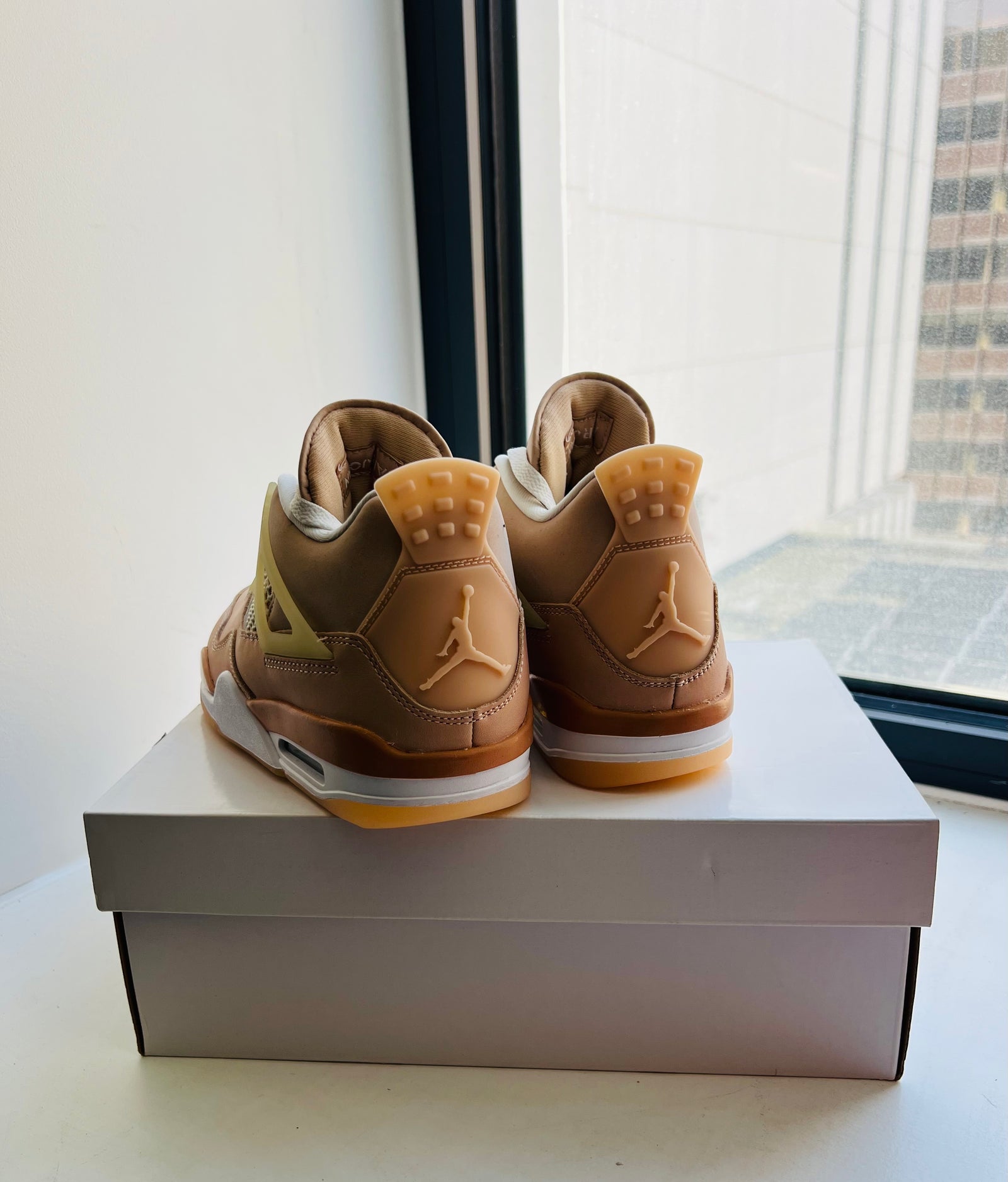 Air Jordan 4 Retro Shimmer Women’s