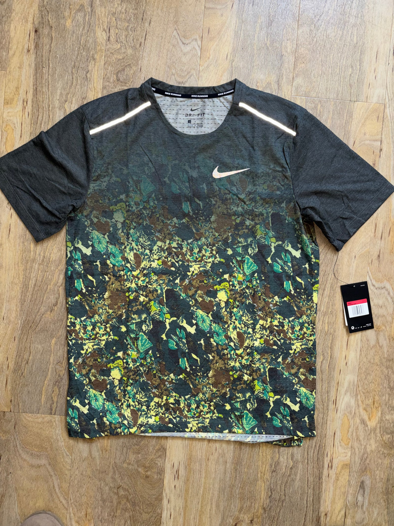 Nike Dri-FIT Floral Running T-Shirt *VERY RARE*