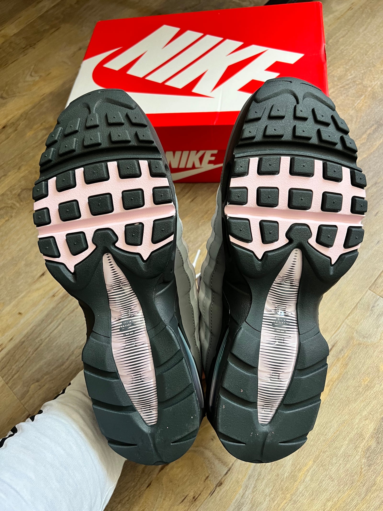 Nike Air Max 95 “Apple Pink” Big Bubble (2026) ~ UK11