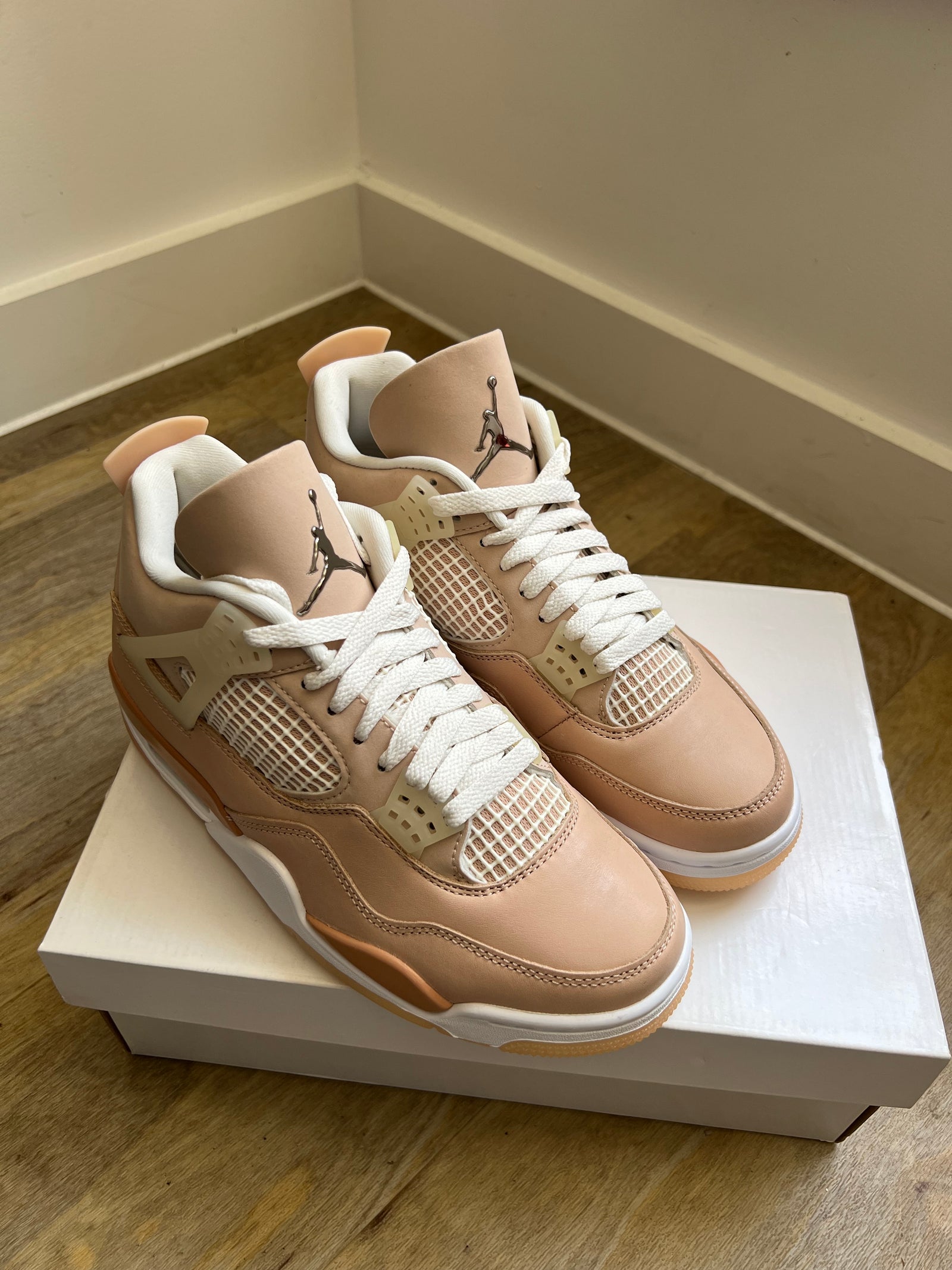 Air Jordan 4 Retro Shimmer Women’s