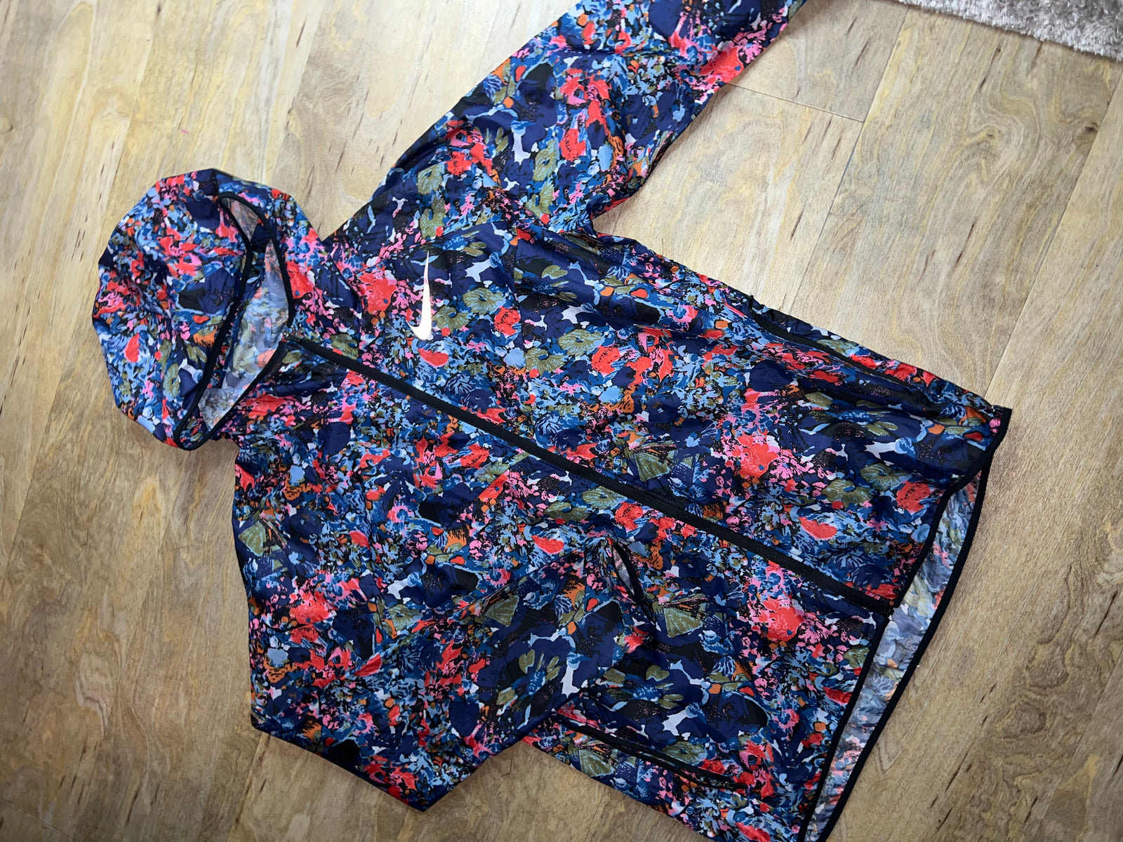 Nike Men’s Rare Floral Nike Windbreaker Jacket