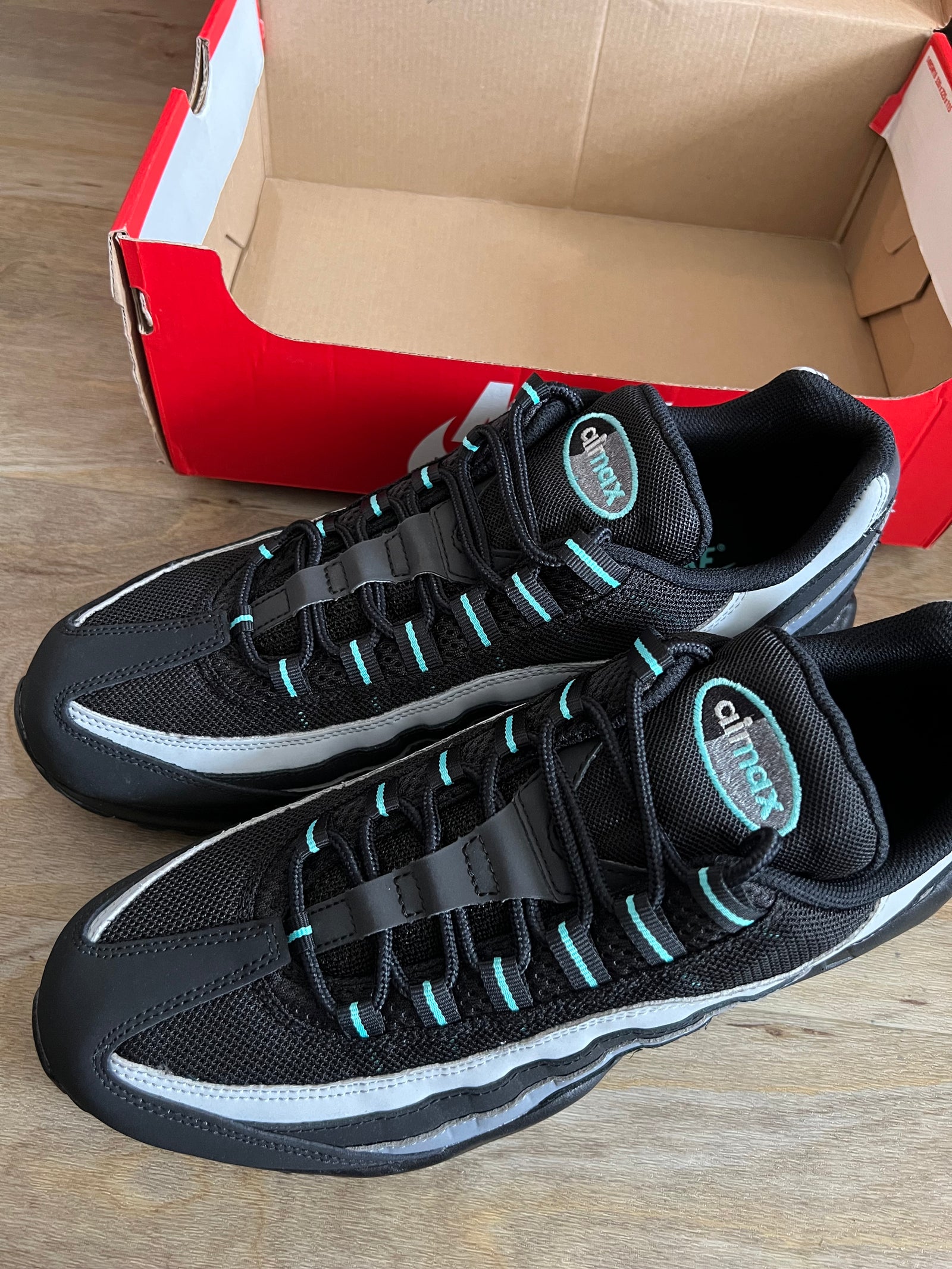 Nike Air Max 95 “Jade Jewel” (2025)