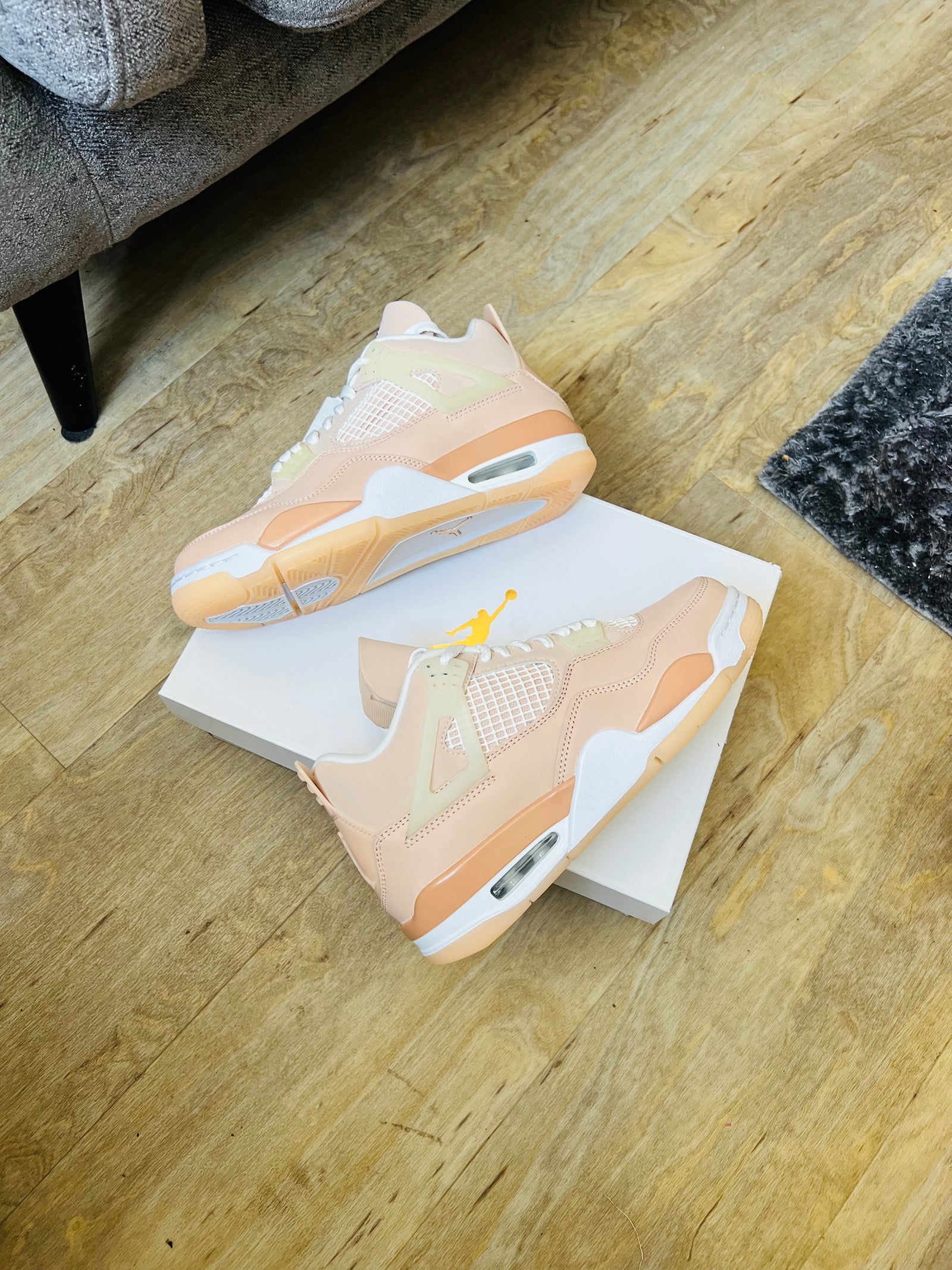 Air Jordan 4 Retro Shimmer Women’s