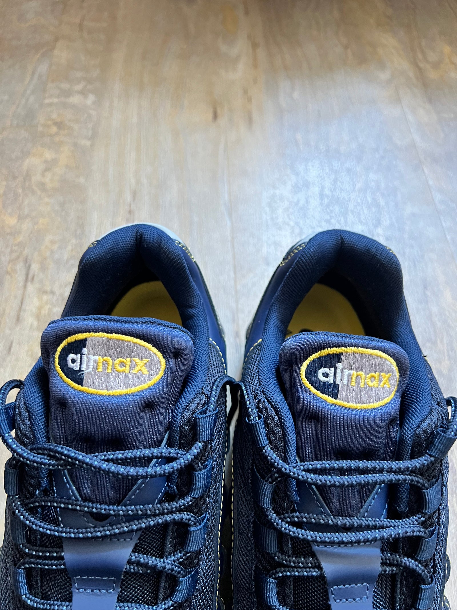 Nike Air Max 95 “Michigan” (Big Bubble) 2025