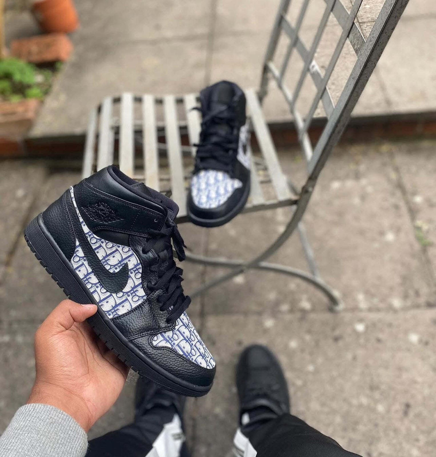Jordan 1 Mid Dior - Navy/Cream