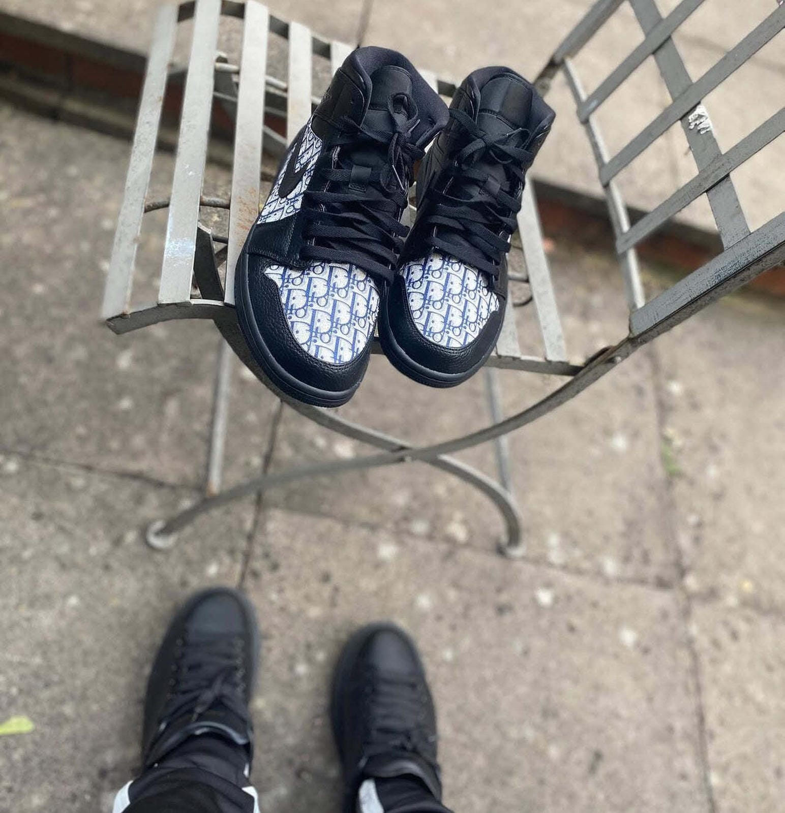 Jordan 1 Mid Dior - Navy/Cream